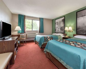 Super 8 by Wyndham Niagara Falls NY - Niagara Falls - Bedroom
