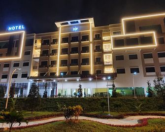 D&f Boutique Hotel Seremban 2 - Seremban - Gebäude