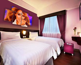 Fame Hotel Gading Serpong - South Tangerang City - Slaapkamer