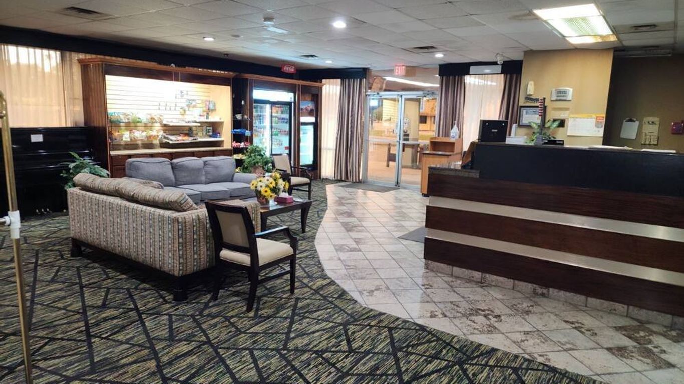 Discovery Inn Lafayette