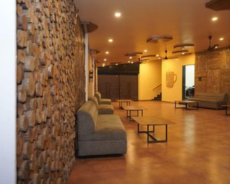 Orange Eye Resort ,Raipur - Raipur - Hall d’entrée
