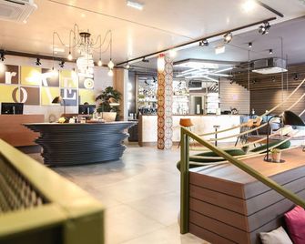 arte Hotel Wien Stadthalle - Vienna - Front desk