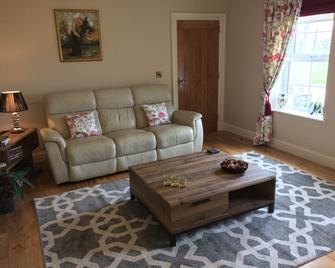 Silent Valley Bed & Breakfast - Newry - Living room