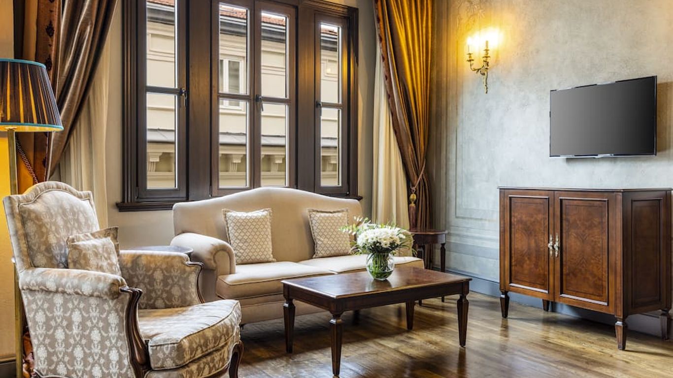 Palazzo Donizetti Istanbul, Tapestry Collection by Hilton