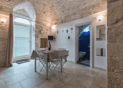 White House Flats & Studios - Ostuni - Dining room