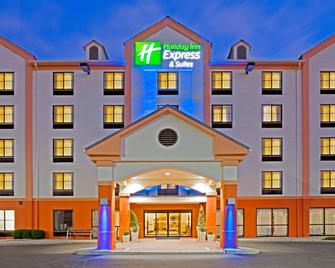 Holiday Inn Express Hotel & Suites Meadowlands Area, An IHG Hotel - Carlstadt - Gebäude