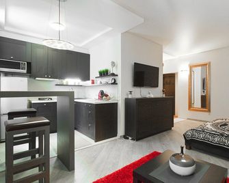 Myasnikova 17 Apartments - Minsk - Keittiö