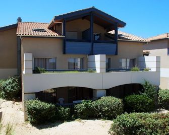 レジデンス ネメア レ グルベ - ミミザン - 建物