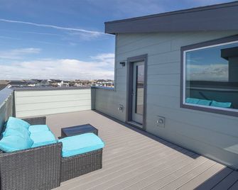 Modern Townhouse with Rooftop Oasis in Denver - דנבר - מרפסת