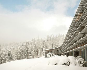 Vigilius Mountain Resort, a Member of Design Hotels - Lana - Building