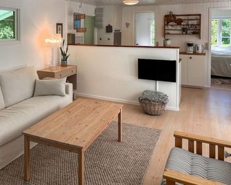 Lovely Home in Sjaellands Odde With Wifi - Sjaellands Odde - Sala de estar