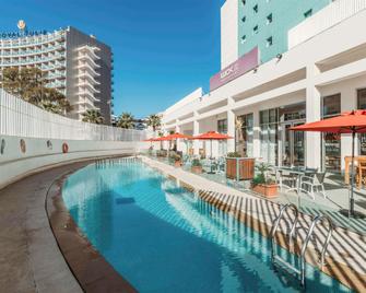 Ibis Tanger City Center - Tangeri - Piscina
