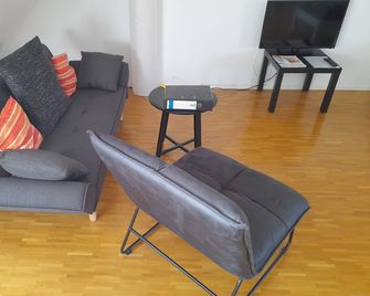 Domizil Domblick Speyer City, Garage, 50 - Speyer - Wohnzimmer