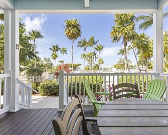 Villa 5087 On Duck Key Boat Slip Available - 2bd 2.5ba - Duck Key - Balcón