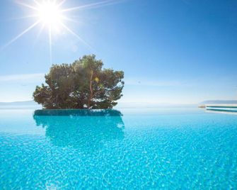 Villa Cascada - Podgora - Pool