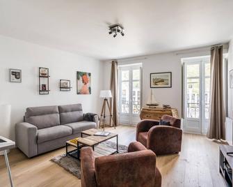 Armstrong - Charmant logement au coeur de Nantes - Nantes - Living room
