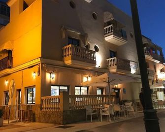 Hotel Macavi Playa - Rota - Gebäude