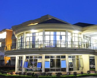 نوبليزا هوتل - كيغالي - مبنى