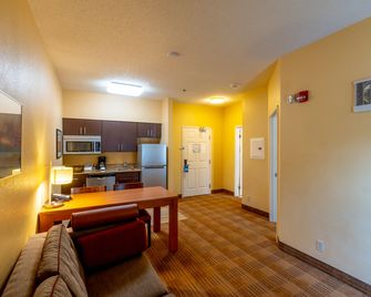Candlewood Suites Bedford - Fort Worth by IHG - Bedford - Ložnice