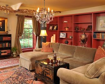 1795 Acorn Inn Bed and Breakfast - Canandaigua - Lounge