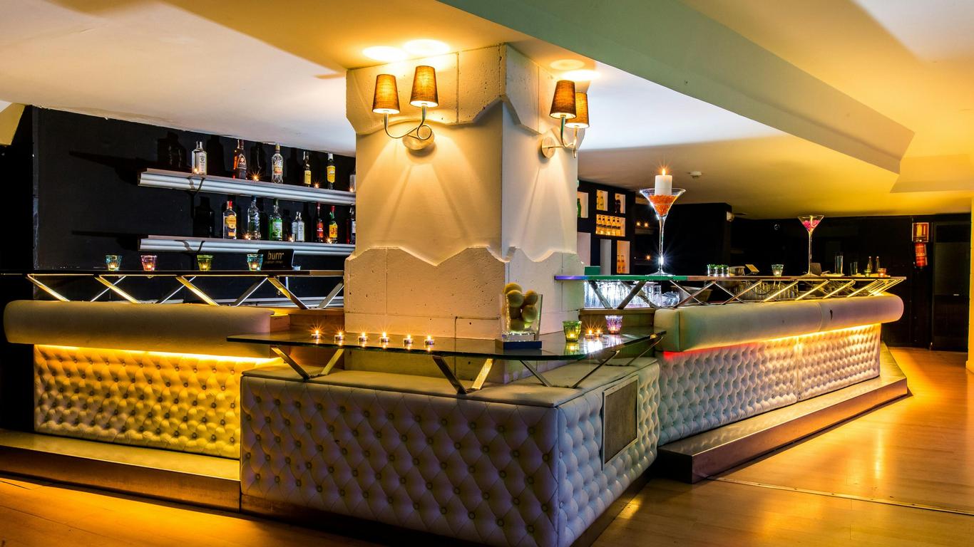 Leonardo Hotel Granada