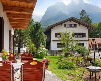 Ferienwohnung Zugspitzblick - Grainau - Patio