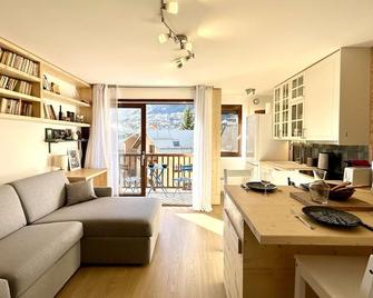 Studio rénové pour 4 pers avec balcon et parking à Briançon - FR-1-330C-149 - Briançon - Wohnzimmer