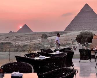 Pyramids Valley - Kairo - Restaurant