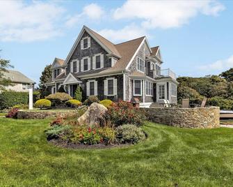 Offers ocean Views and Access & is Great for All Ages! (2249) - Yarmouth - Building