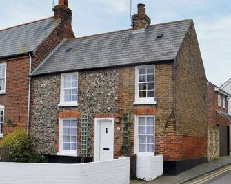 The Cottage - Broadstairs - Building