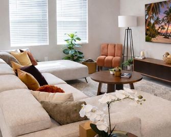 Central Auburndale Retreat, Lake Myrtle - Auburndale - Sala de estar