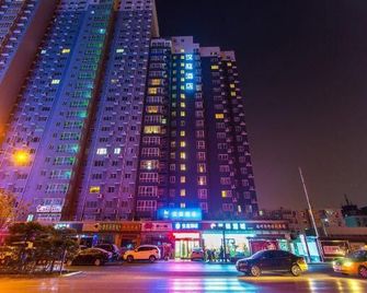 Hanting Hotel Xi'an Changle Park Metro Station - Xi'an - Edificio