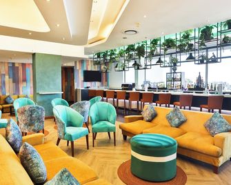 Holiday Inn Johannesburg - Rosebank By IHG - Johannesburg - Lounge