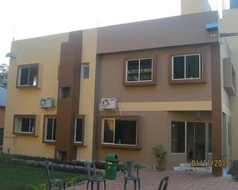 Banyan Tree Resort - Lataguri - Edificio