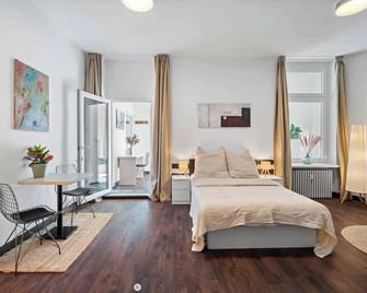 Loftly Hindenburgdamm 85 Charite - 45m2 - Self Check-In - 300mbit - Berlin