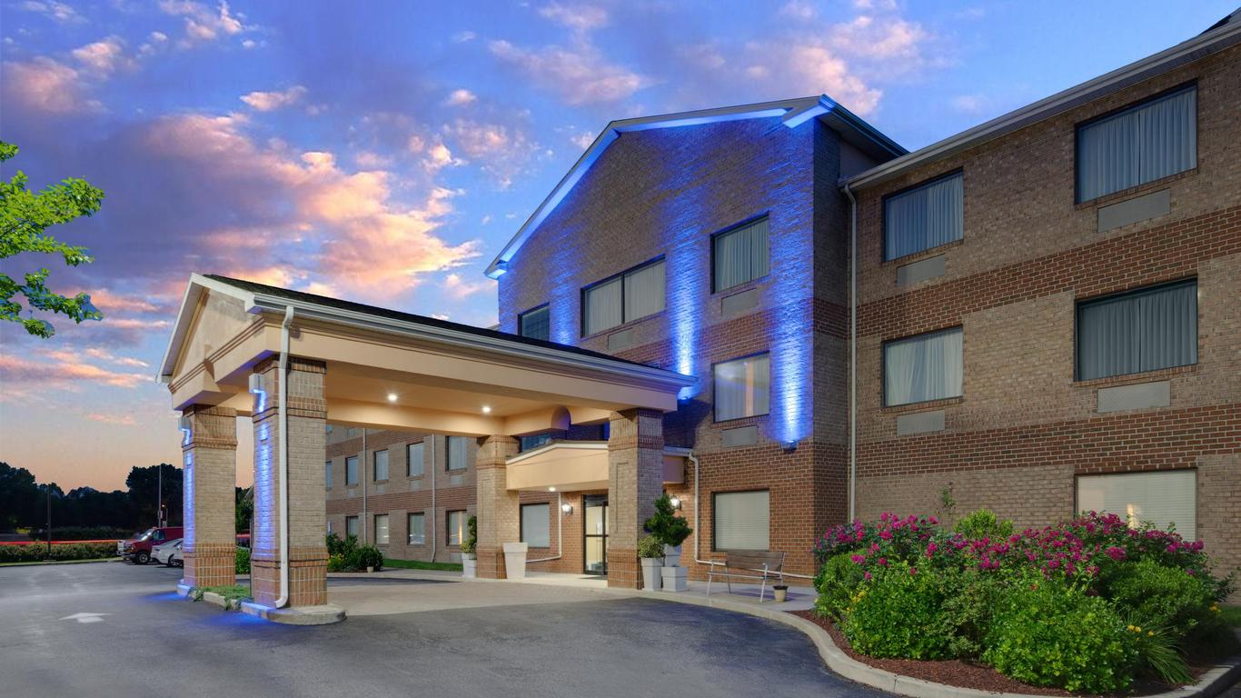 Holiday Inn Express Pocomoke City