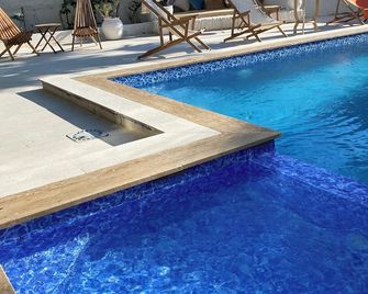 Evim Apart Hotel - Yalova - Basen