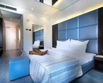 블루 9 호텔 - 노베드라테 - 침실