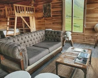 Estancia Bonanza Patagonian Lodge Experi - El Chaltén - Living room