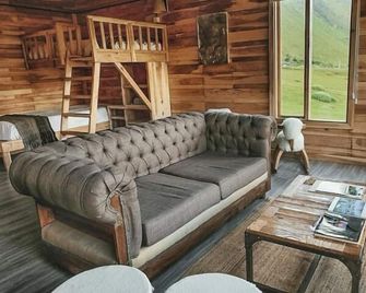 Estancia Bonanza Patagonian Lodge Experi - El Chaltén - Living room