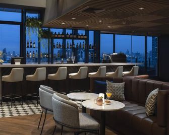 Avani Sukhumvit Bangkok Hotel - Bangkok - Bar