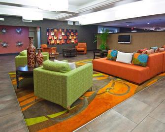 Holiday Inn Hotel & Suites Slidell, An IHG Hotel - Slidell - Lounge