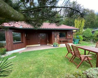 Ferienhaus im Harz, direkt am Wald, Terrasse&Garten, Grill, ruhige Lage, WLAN, Wandern, - Wienrode - Patio