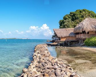 Hotel Punta Faro - Isla Mucura