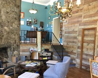 Meadowlark Motel - Maggie Valley - Huiskamer