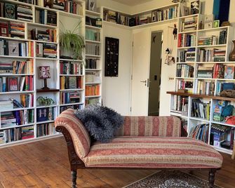 Haybarn Hideaway- Your own space in a converted Haybarn in Somerset - Wincanton - Lounge