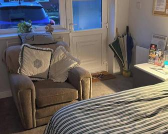 Studio Near Beach Garden Parking Petsok - Sunderland - Living room