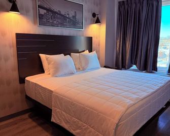 Bkway Hotel Brooklyn - ברוקלין - חדר שינה