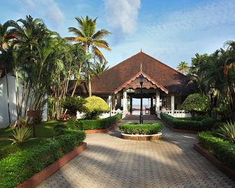 Abad Whispering Palms - Kumarakom