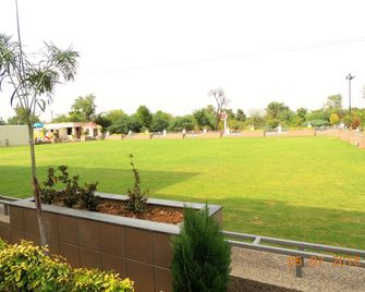 Hotel Darshan - Mahesāna